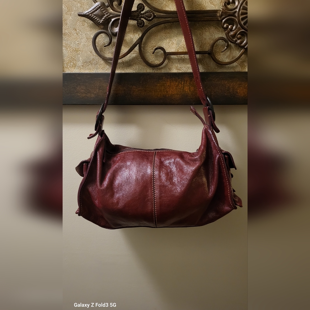 Francesco Biasia Red Leather Shoulder/ Handbag purse